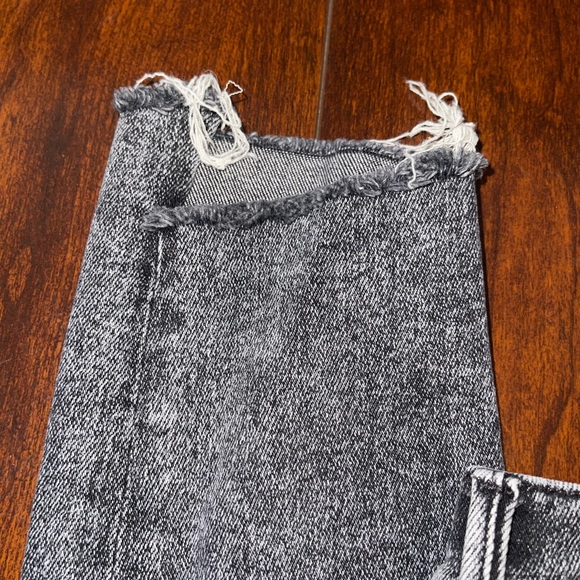 MOTHER Black Fray Jeans size 24 - Picture 14 of 14